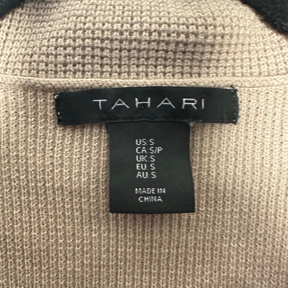 Tahari Womens Taupe Knit Cardigan Jacket Scalloped Collar Gold Crest Buttons S - Picture 3 of 4